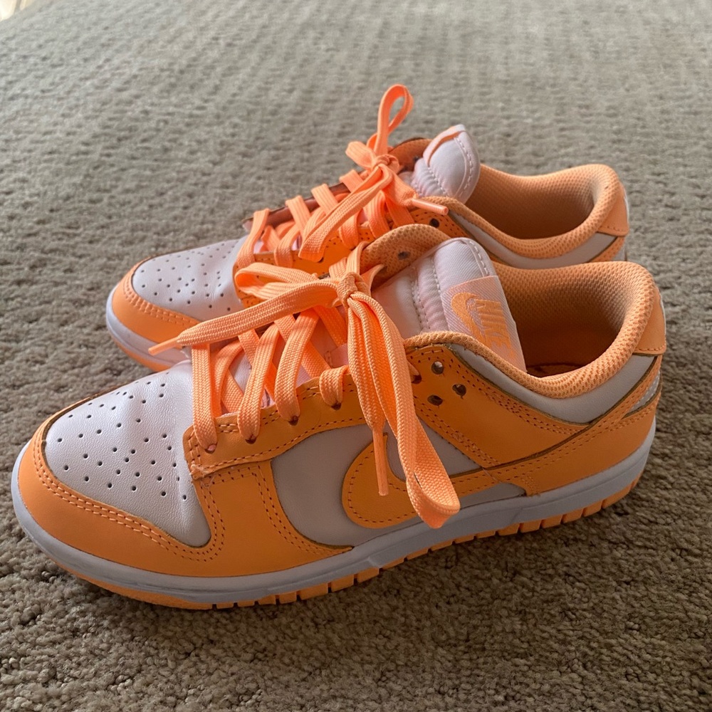 Peach cream Nike dunk lows size 5.5 Womans
